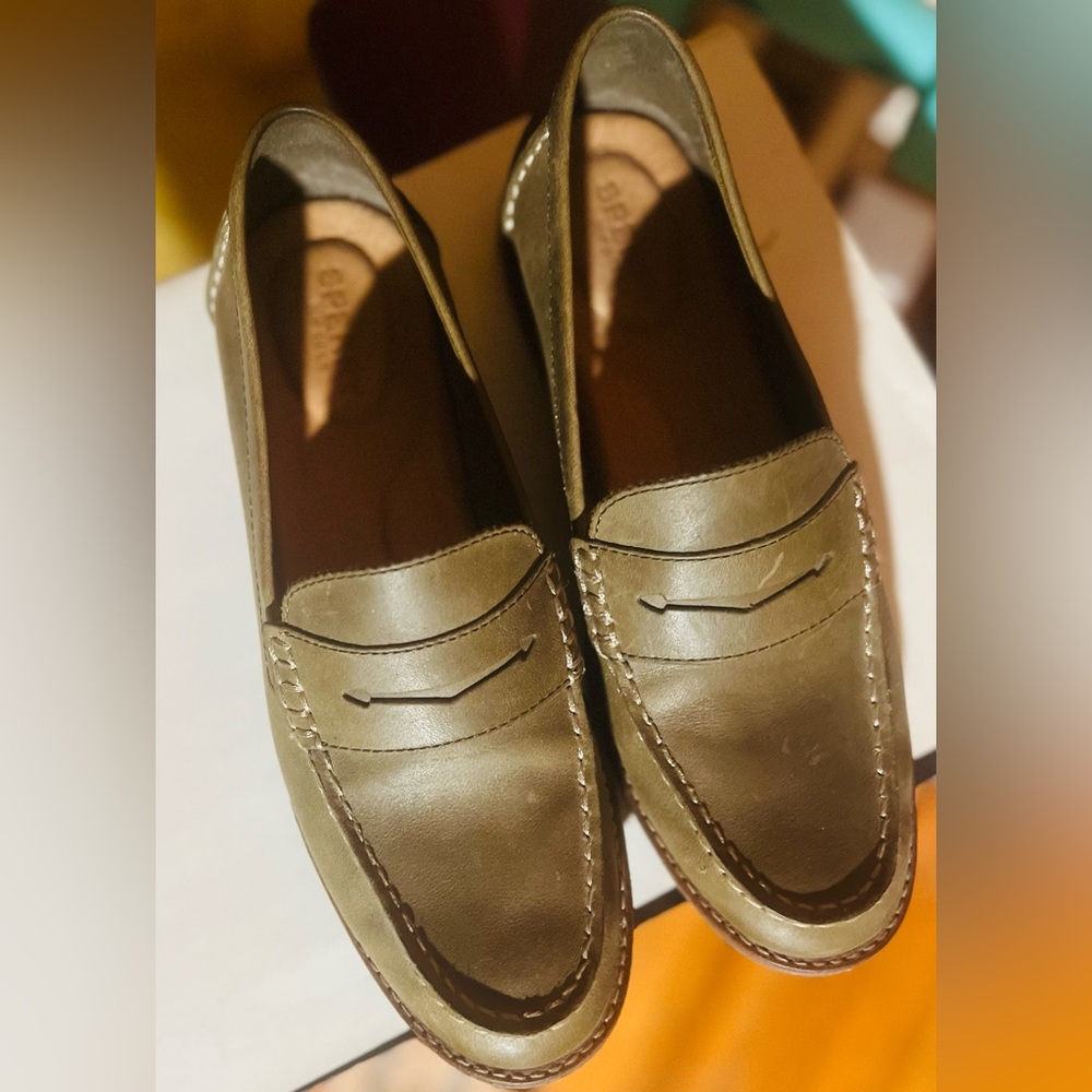 Sperry Pea Green Loafers Slip-On Moccasin Style